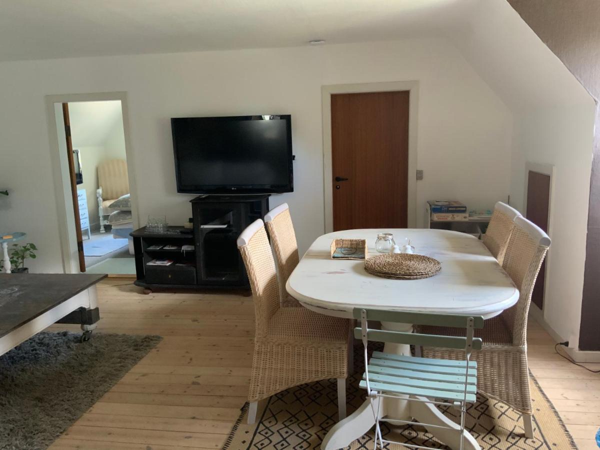 Bed and Breakfast Den Gamle Apotekergaard Hong Экстерьер фото