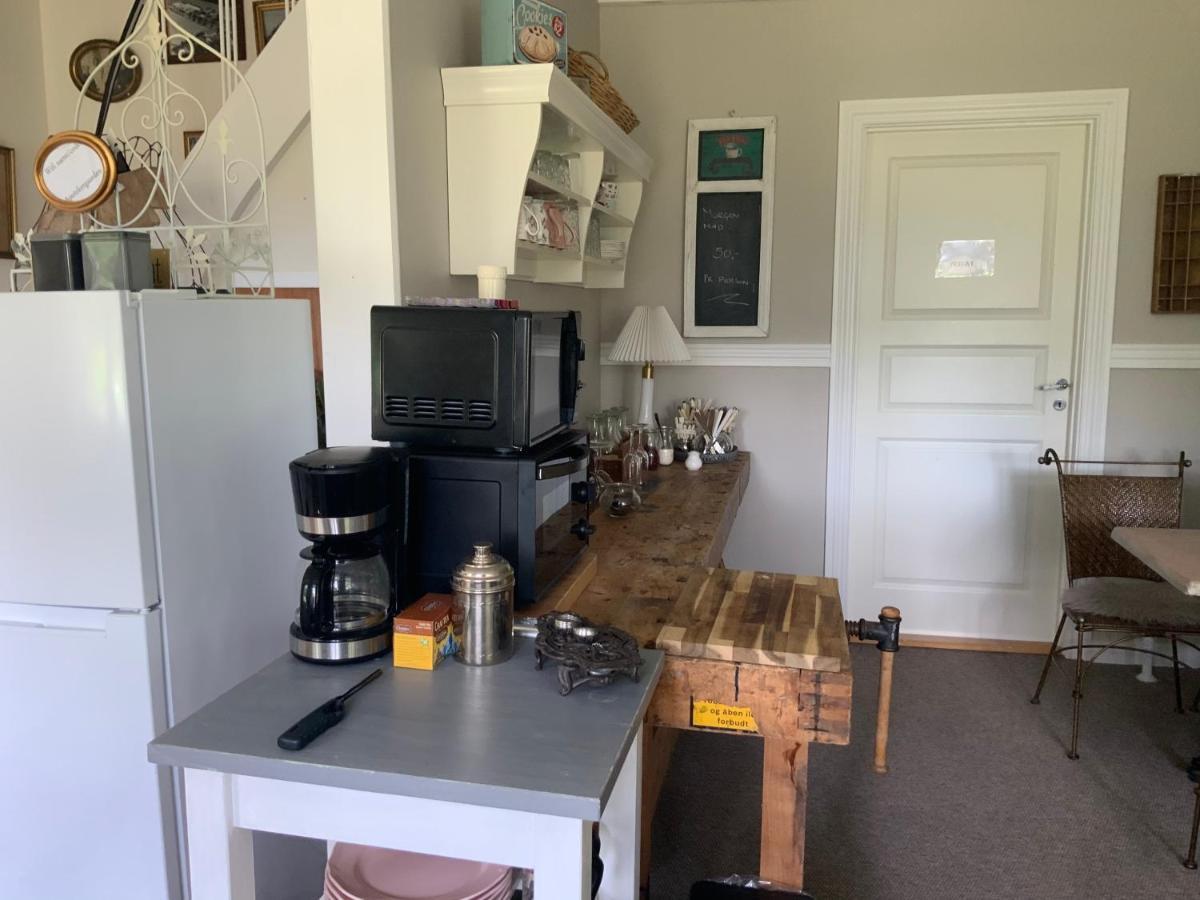 Bed and Breakfast Den Gamle Apotekergaard Hong Экстерьер фото