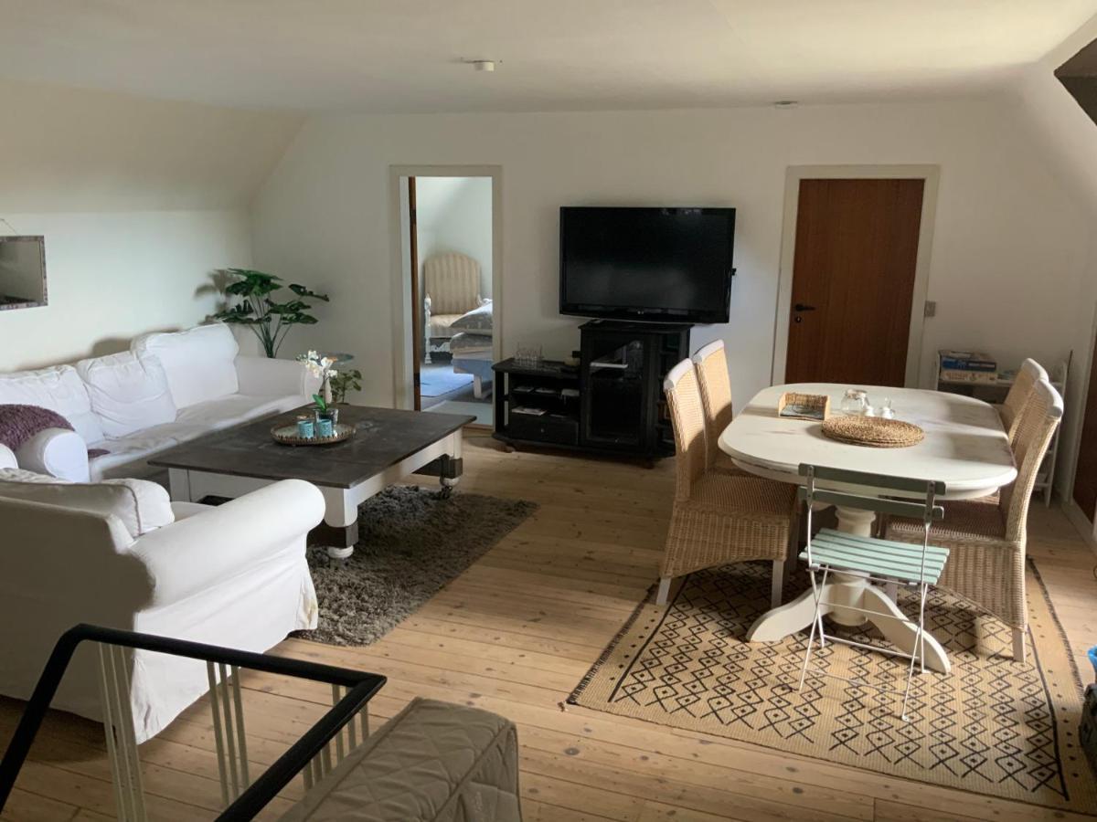 Bed and Breakfast Den Gamle Apotekergaard Hong Экстерьер фото