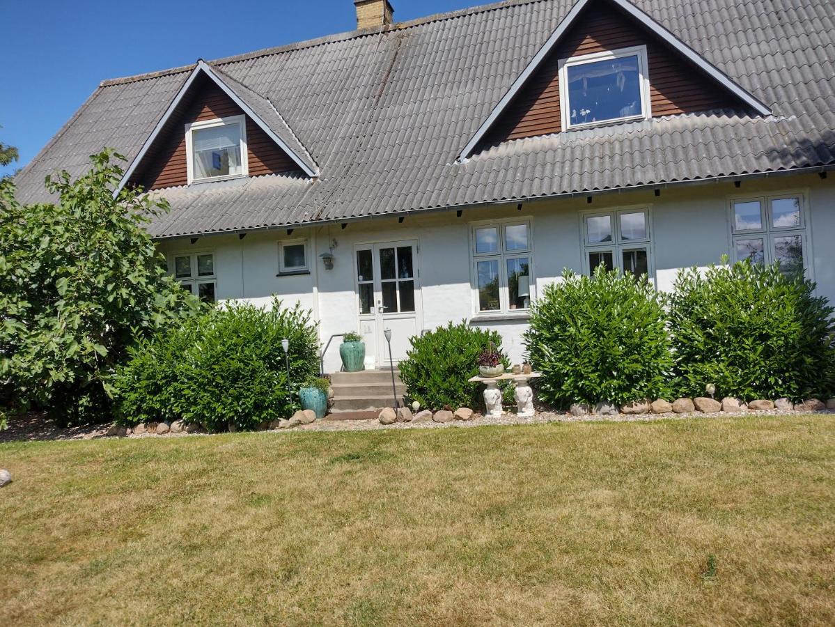 Bed and Breakfast Den Gamle Apotekergaard Hong Экстерьер фото